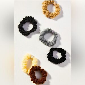 Anthropologie NWT Wool Set Of 6 Scrunchies